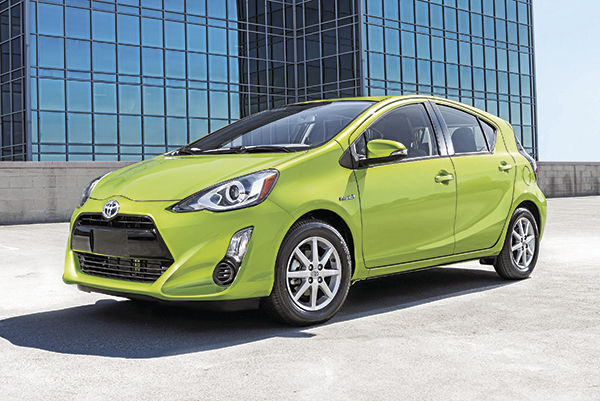 _2016_Prius_c_009_ABA124E7E1313BBF3C6DB8C3AD17B4F10076E13A_CMYK.jpg